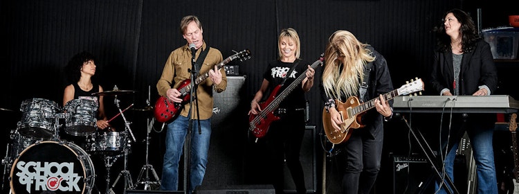 Adult music program in Los Angeles for students over 18