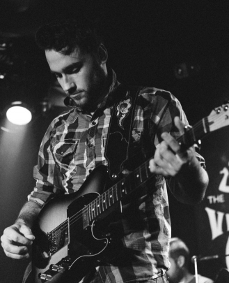 Guitar Teacher, Vocal Teacher, Bass Guitar Teacher Michael