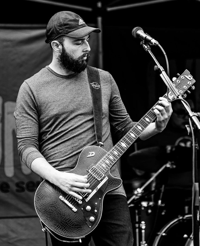 Guitar Teacher, Bass Guitar Teacher Austin Myers
