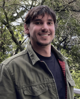 Studio Coordinator, Guitar Teacher, Bass Guitar Teacher Andreas Rivera